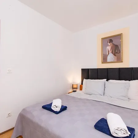 Kurdija Apartamento *
