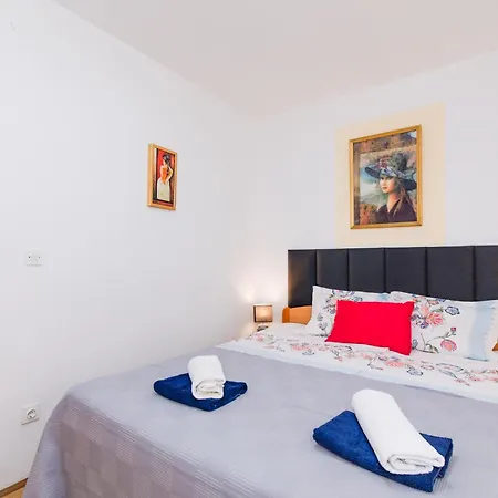 Apartamento Kurdija *