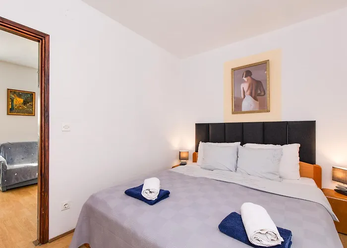 Kurdija Apartman *